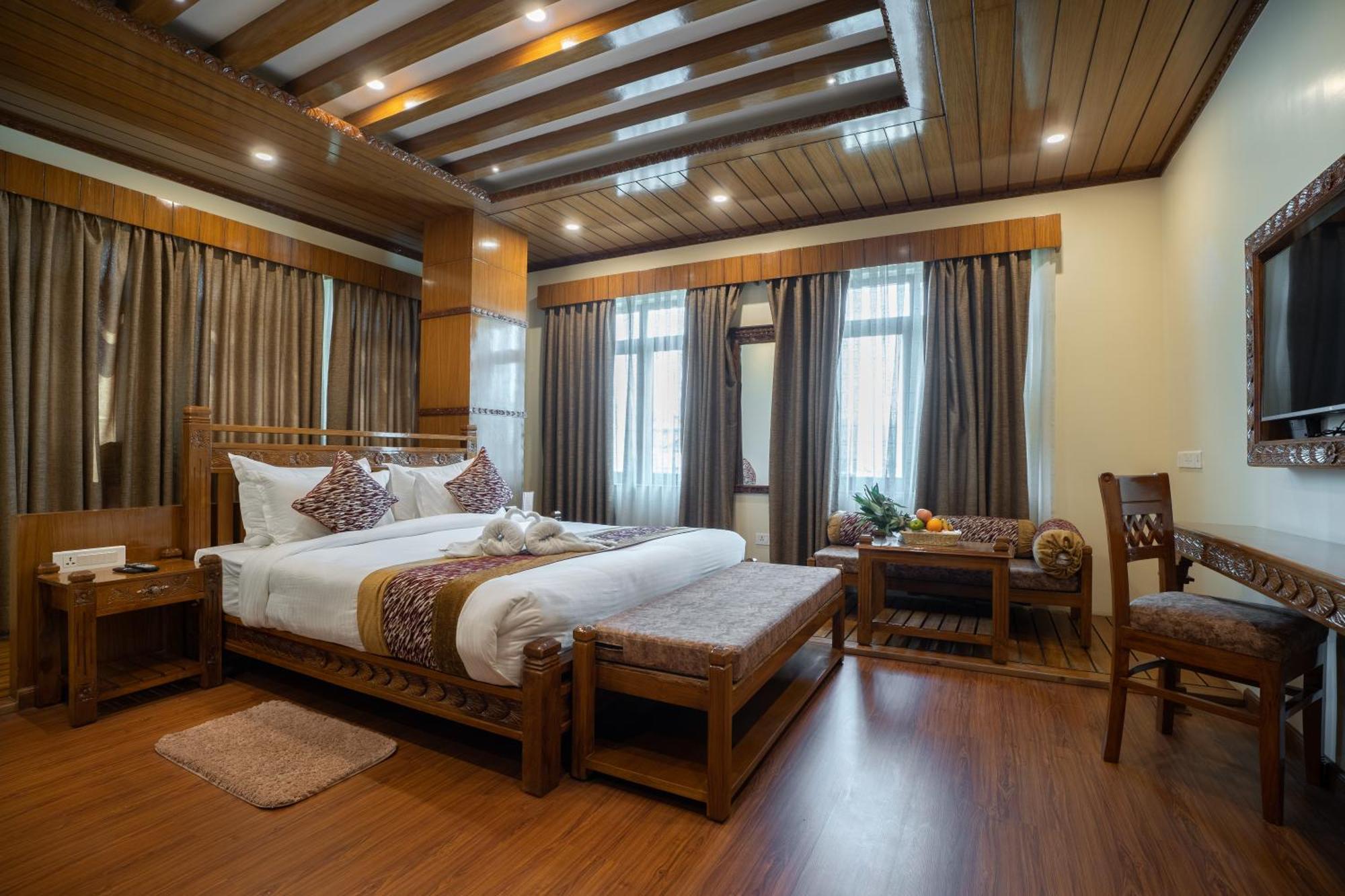 Surya Heritage Hotel Kathmandu Exterior foto